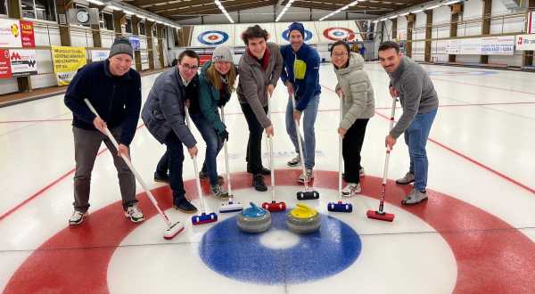 Team event in January 2024: Curling in Wallisellen